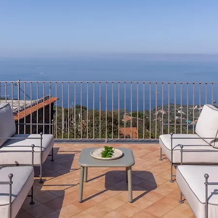 Villa Giulia Boutique Views Pool And Guest Services *