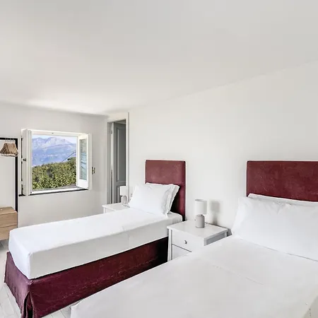 Giulia Boutique Views Pool And Guest Services Sorrento