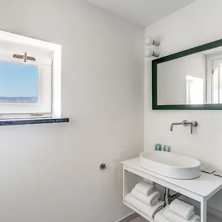 Giulia Boutique Views Pool And Guest Services Villa *