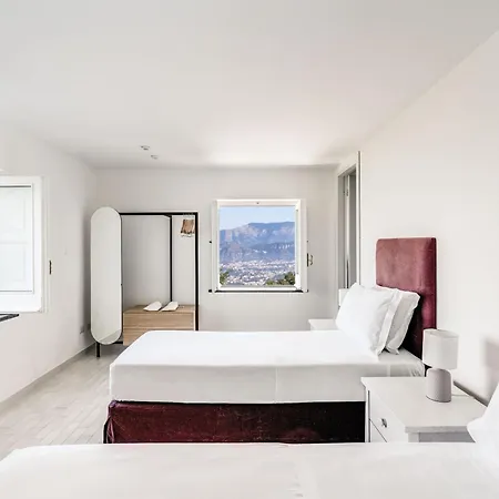 Giulia Boutique Views Pool And Guest Services * Sorrento