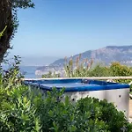 Willa Giulia Boutique Views Pool And Guest Services By Feeling Italy