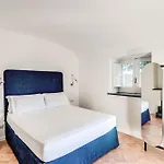 Giulia Boutique Views Pool And Guest Services By Feeling Italy Willa